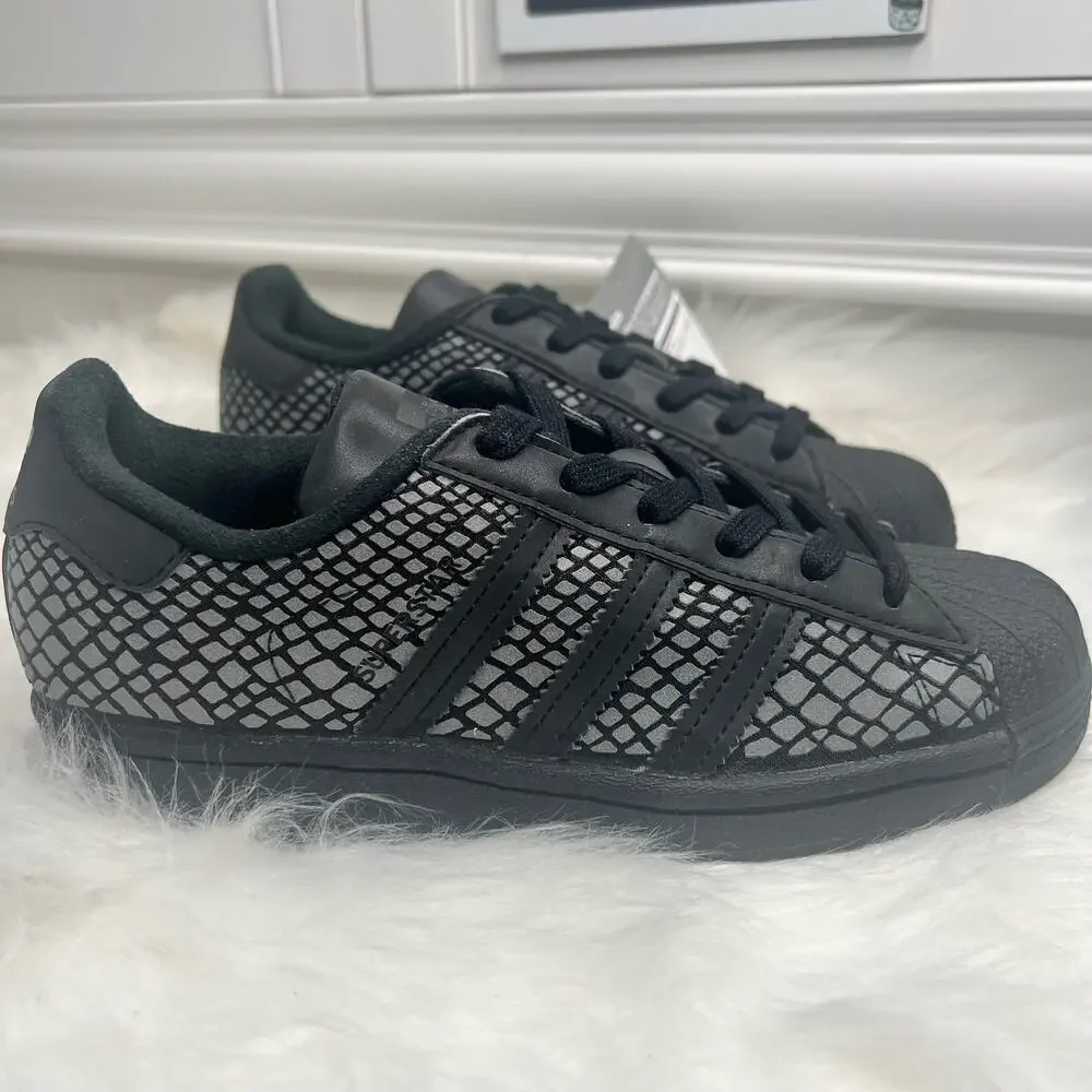 New Women’s adidas Superstar x Atmos R-SNK Size 5